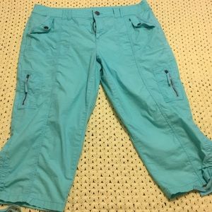 Style & Co Multi Pocket Capris